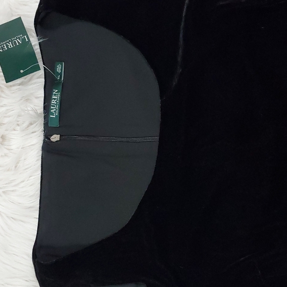 Ralph Lauren Cold Shoulder top - Picture 5 of 10